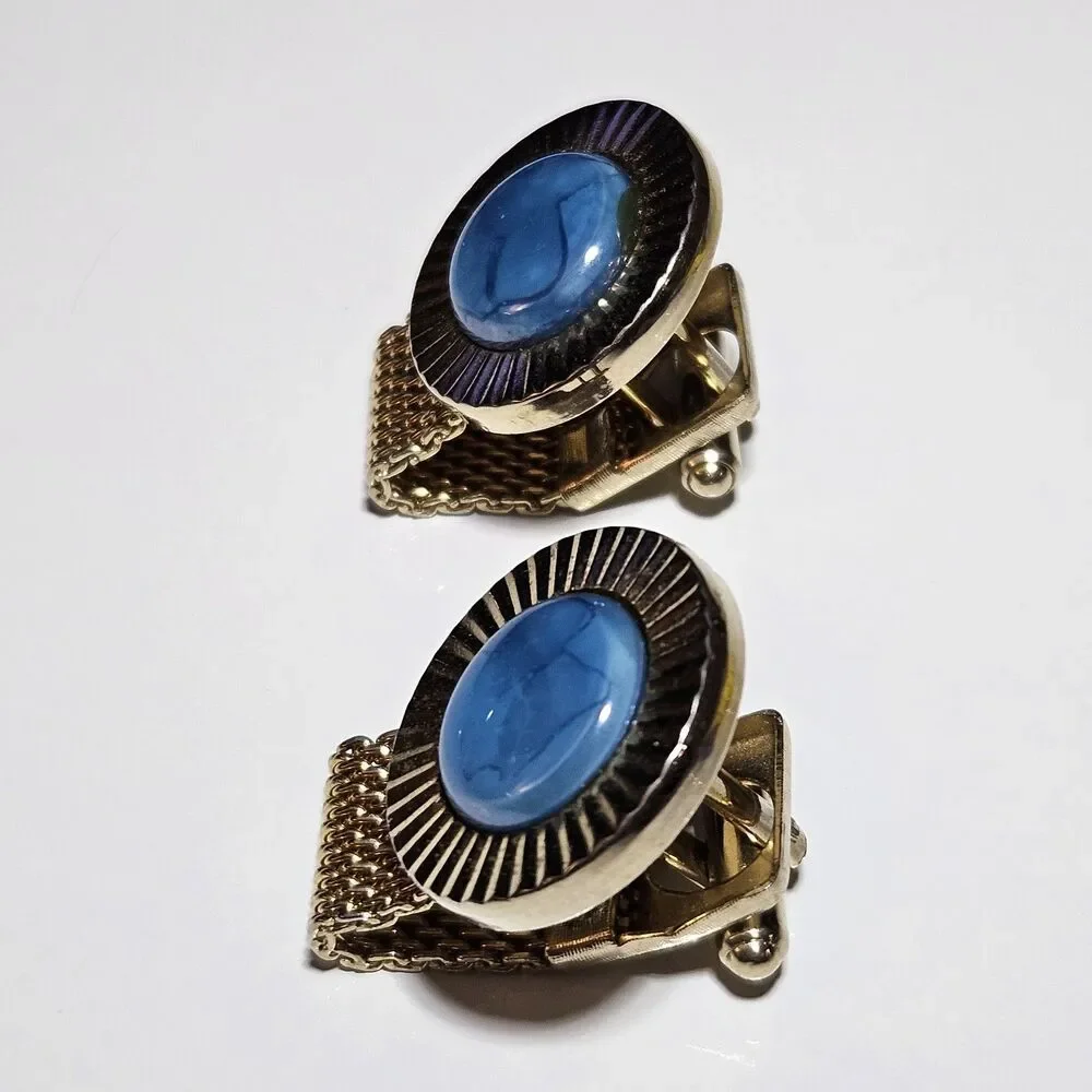 Hickok Vintage Gold Tone Mesh Wrap Round Blue Glass Cuff Links